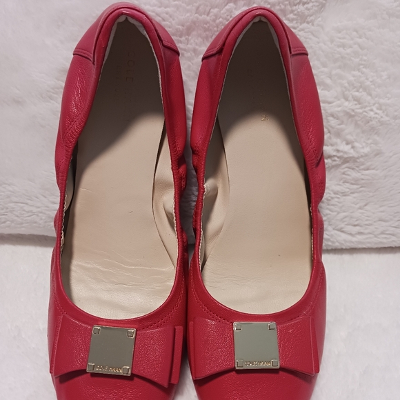 Cole Haan Orange Red Flats with Gold accent Bow detail - Picture 4 of 12